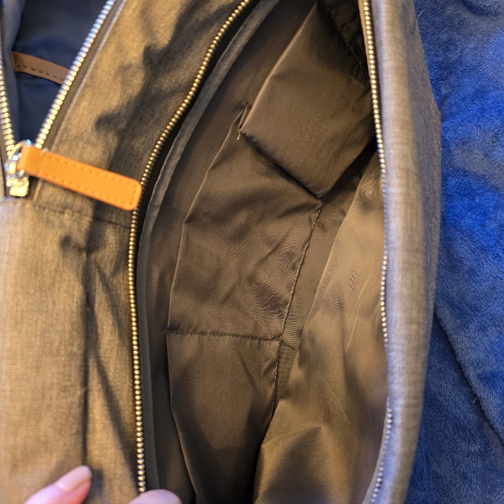 Nordace Gray Backpack - Picture 4 of 8